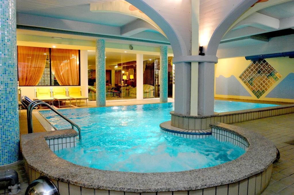 Hotel Ferrari سالسوماجّوري تيرمي المظهر الخارجي الصورة